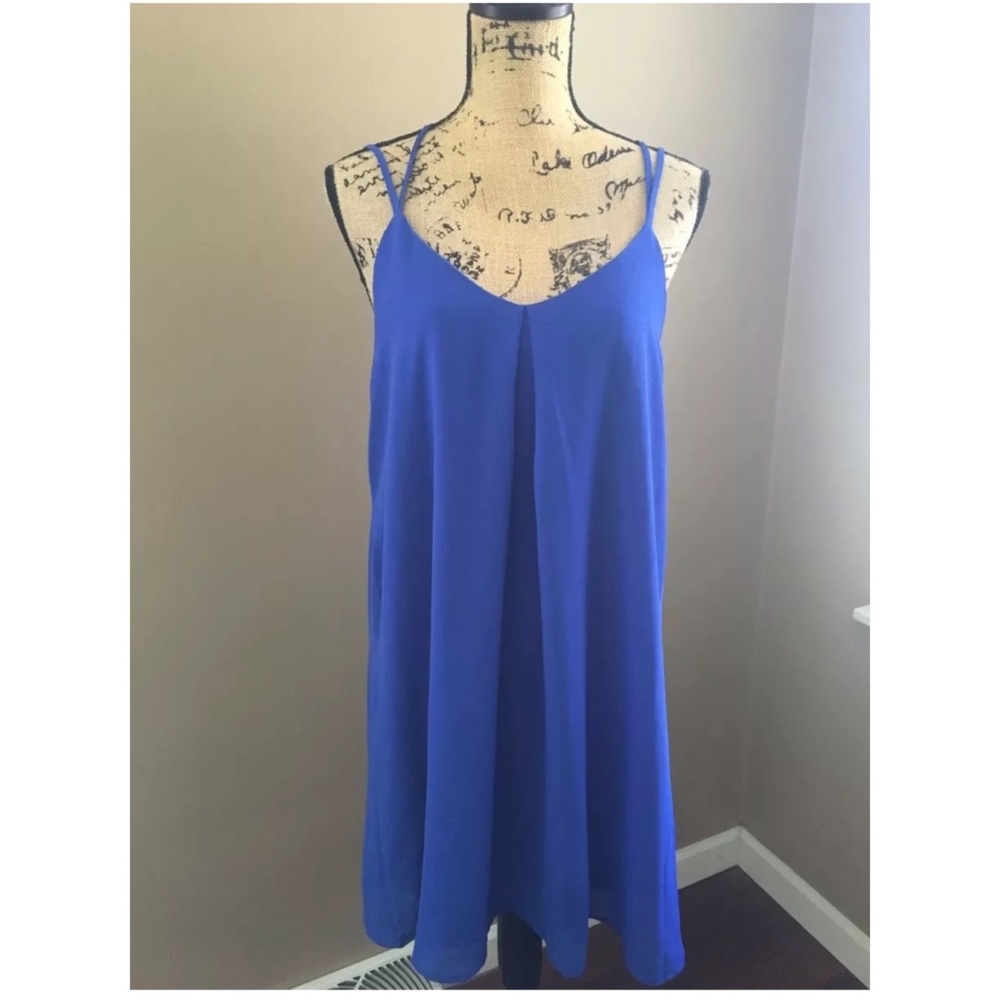 Women’s Boutique Blue Dress w/ cutout back sz M